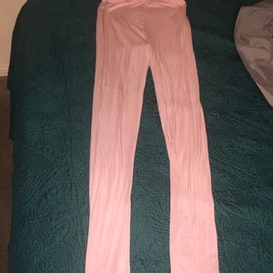 High wasted pink leggings.